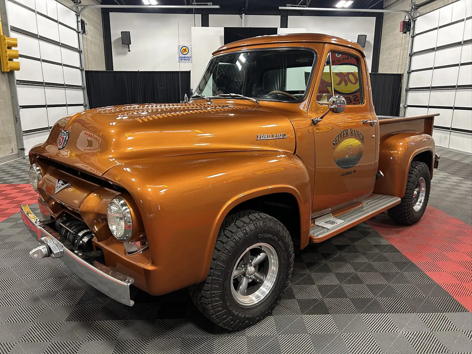 Custom 1954 Ford F-100 4x4