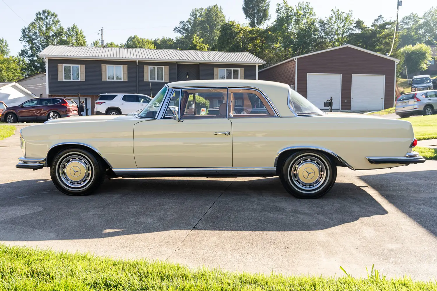 1965 Mercedes-Benz 220SEb Coupe