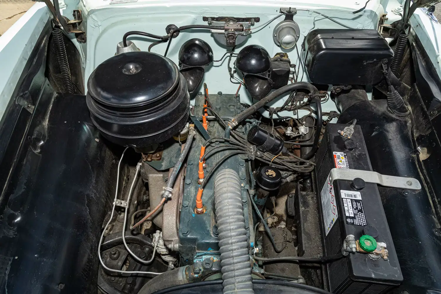1954 Pontiac Chieftain Deluxe Sedan
