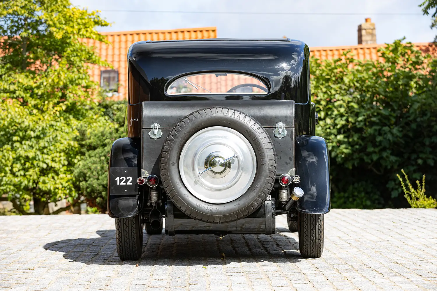 1928 Bugatti Type 44 Profilé