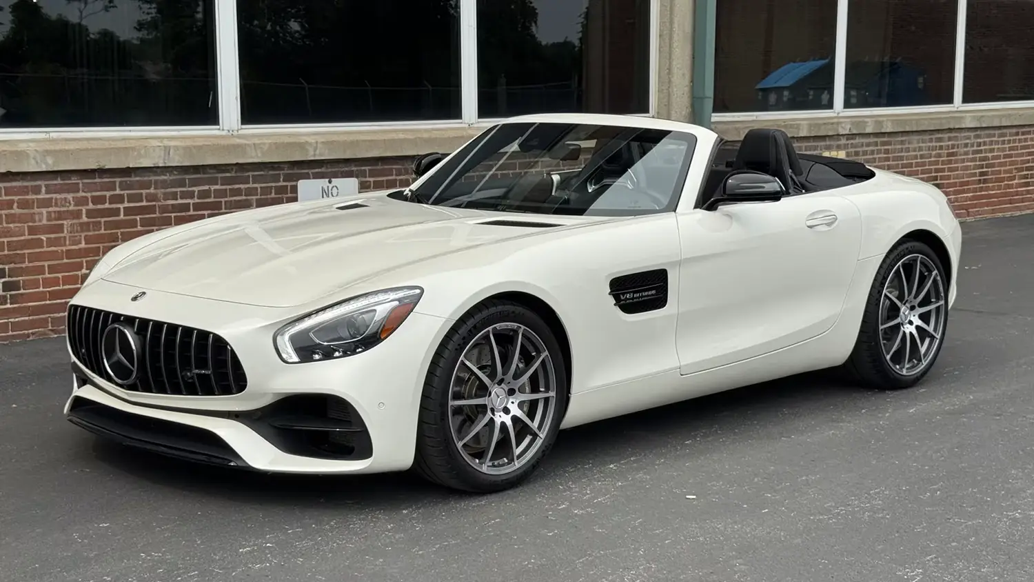2018 Mercedes-Benz AMG GT Roadster