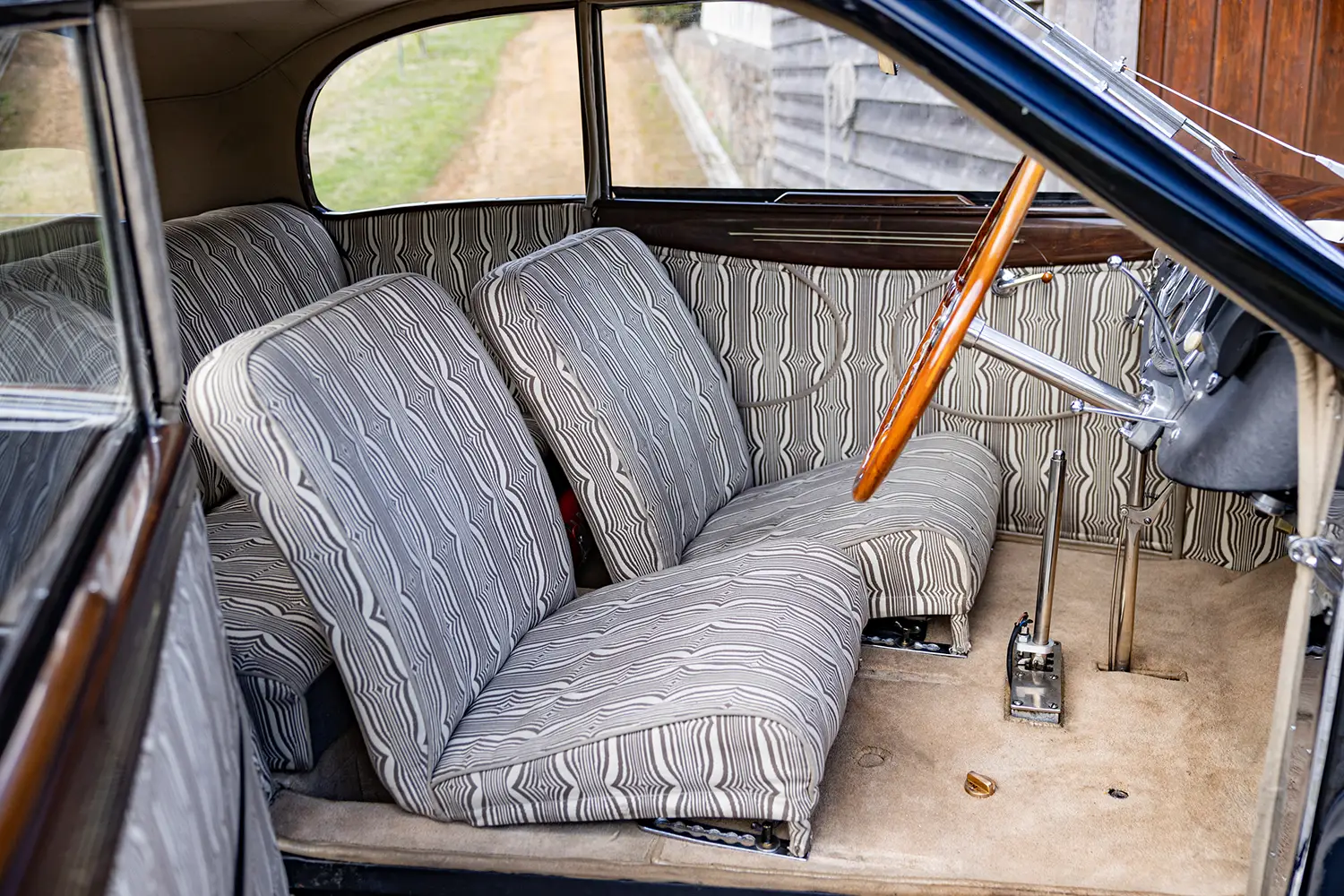 1928 Bugatti Type 44 Profilé