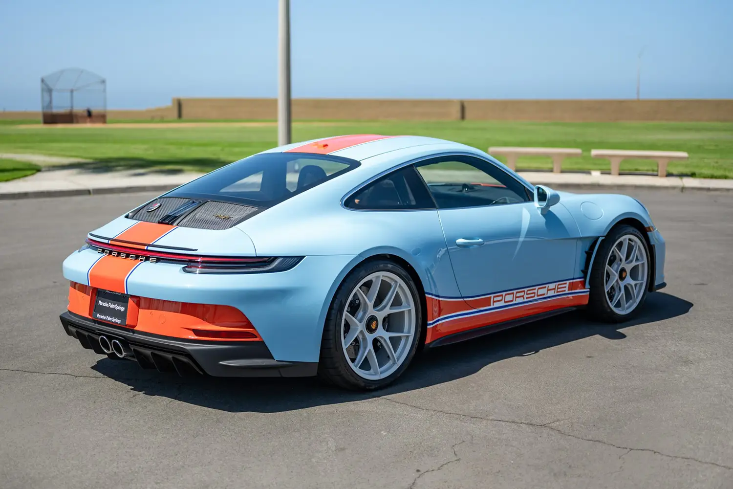 2024 Porsche 911 S/T Heritage Design