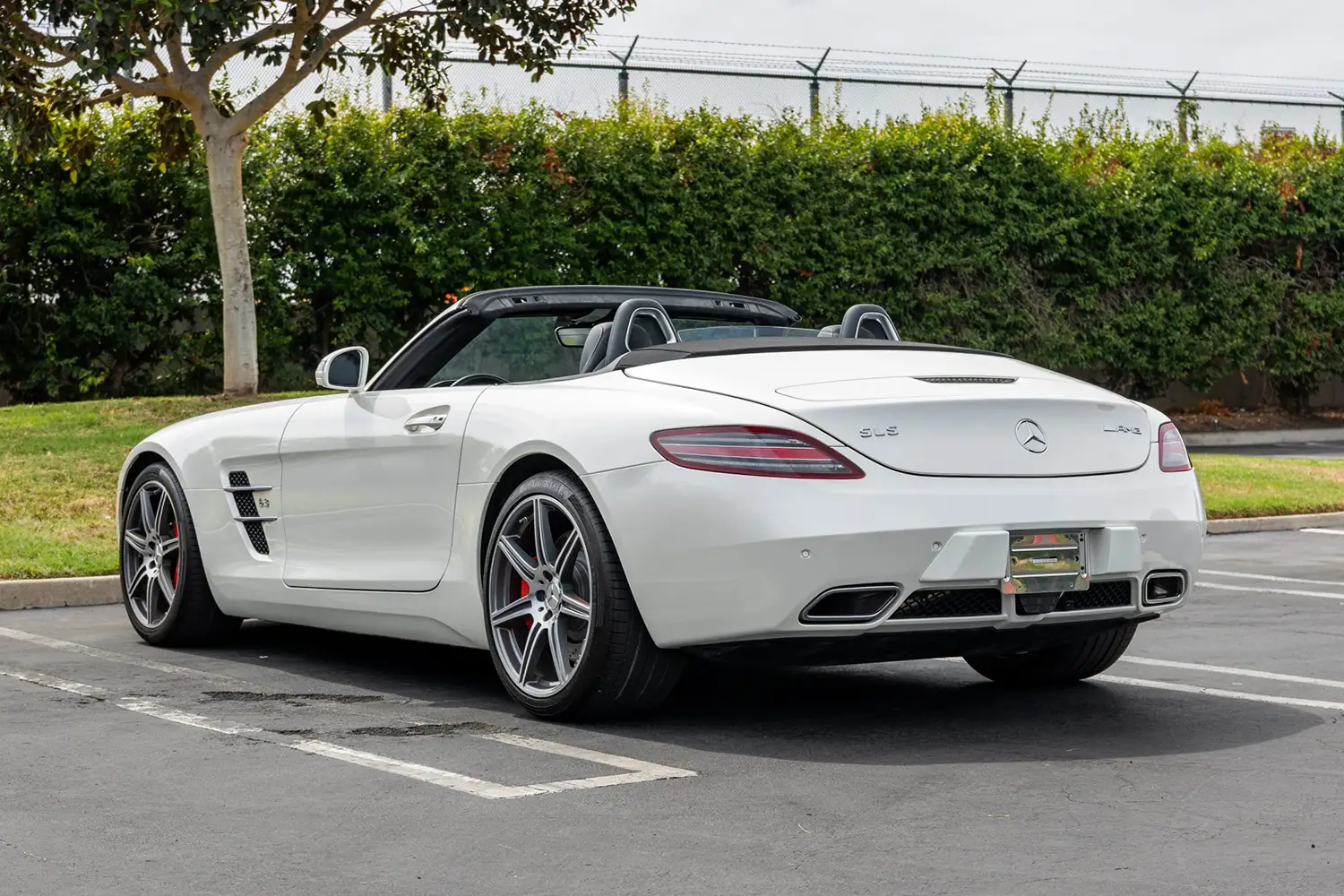 2012 Mercedes-Benz SLS AMG Roadster