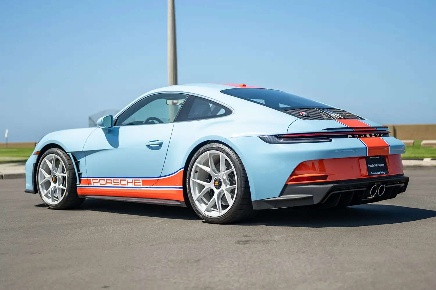 2024 Porsche 911 S/T Heritage Design