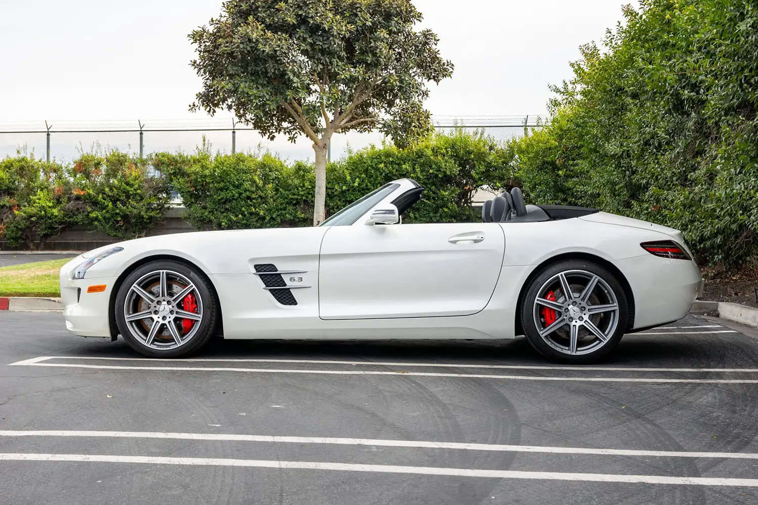 2012 Mercedes-Benz SLS AMG Roadster
