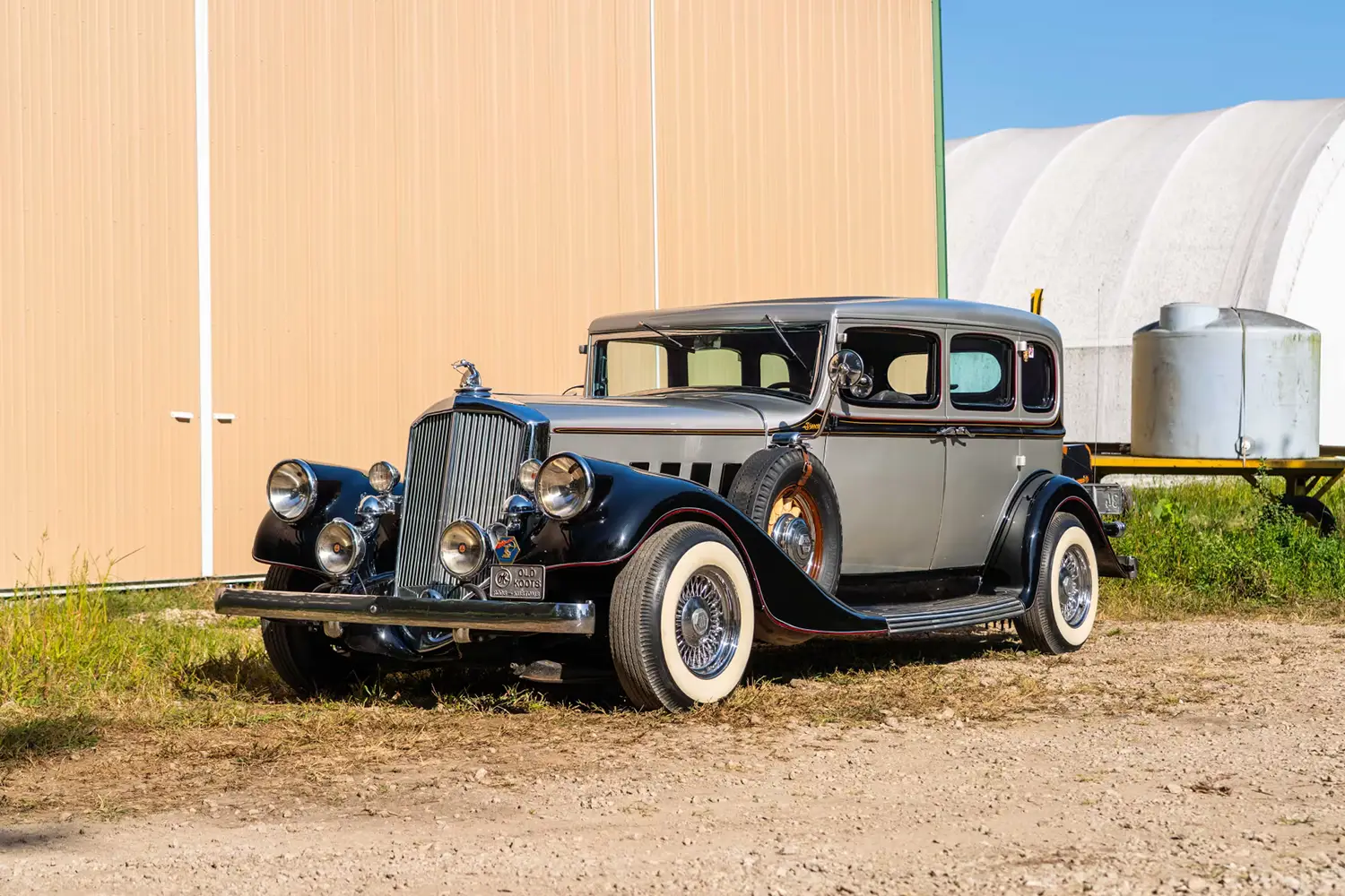 1933 Pierce-Arrow Sedan