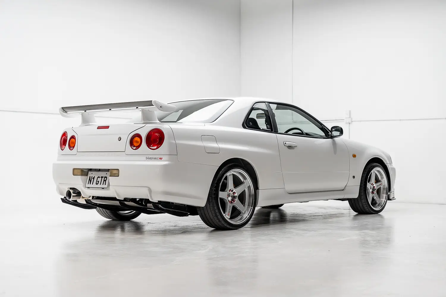 1999 Nissan Skyline GT-R V-Spec N1