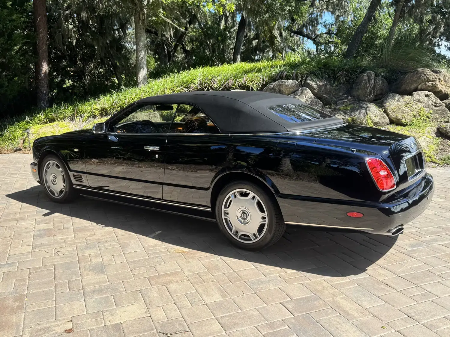 2009 Bentley Azure Convertible