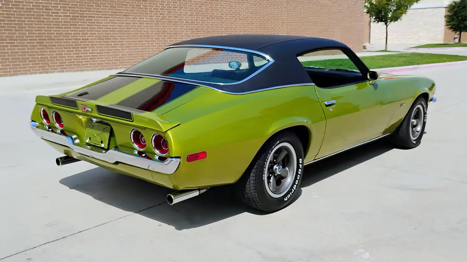 1970 Camaro Citrus Green