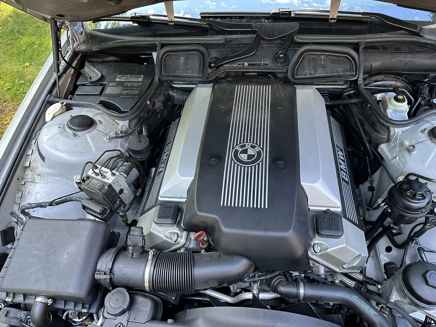 2001 BMW 740iL