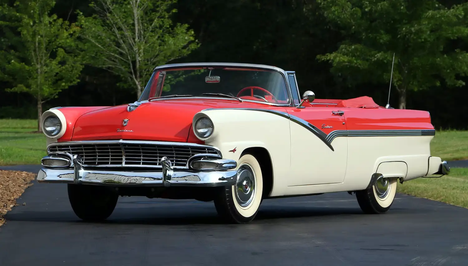1956 Ford Fairlane Sunliner