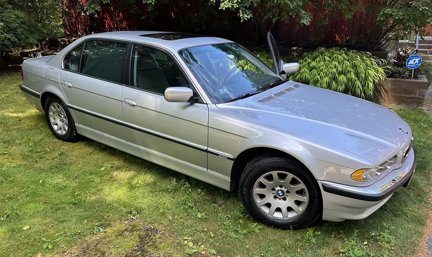 2001 BMW 740iL