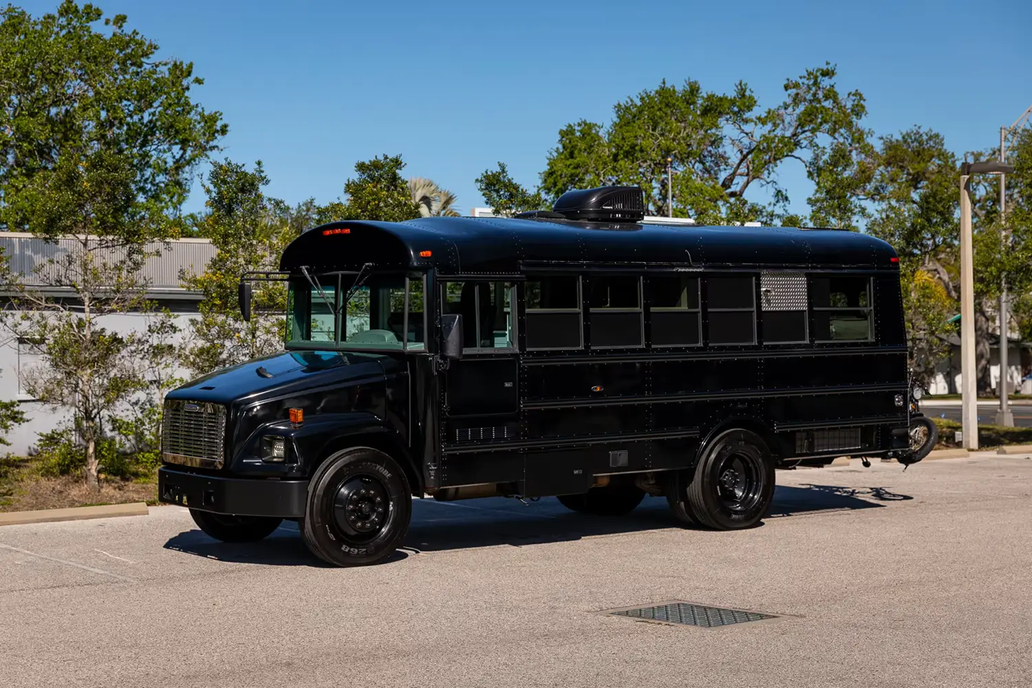 2006 Thomas Freightliner FS65 Skoolie