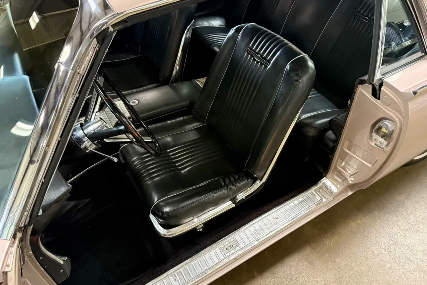 1963 Ford Thunderbird