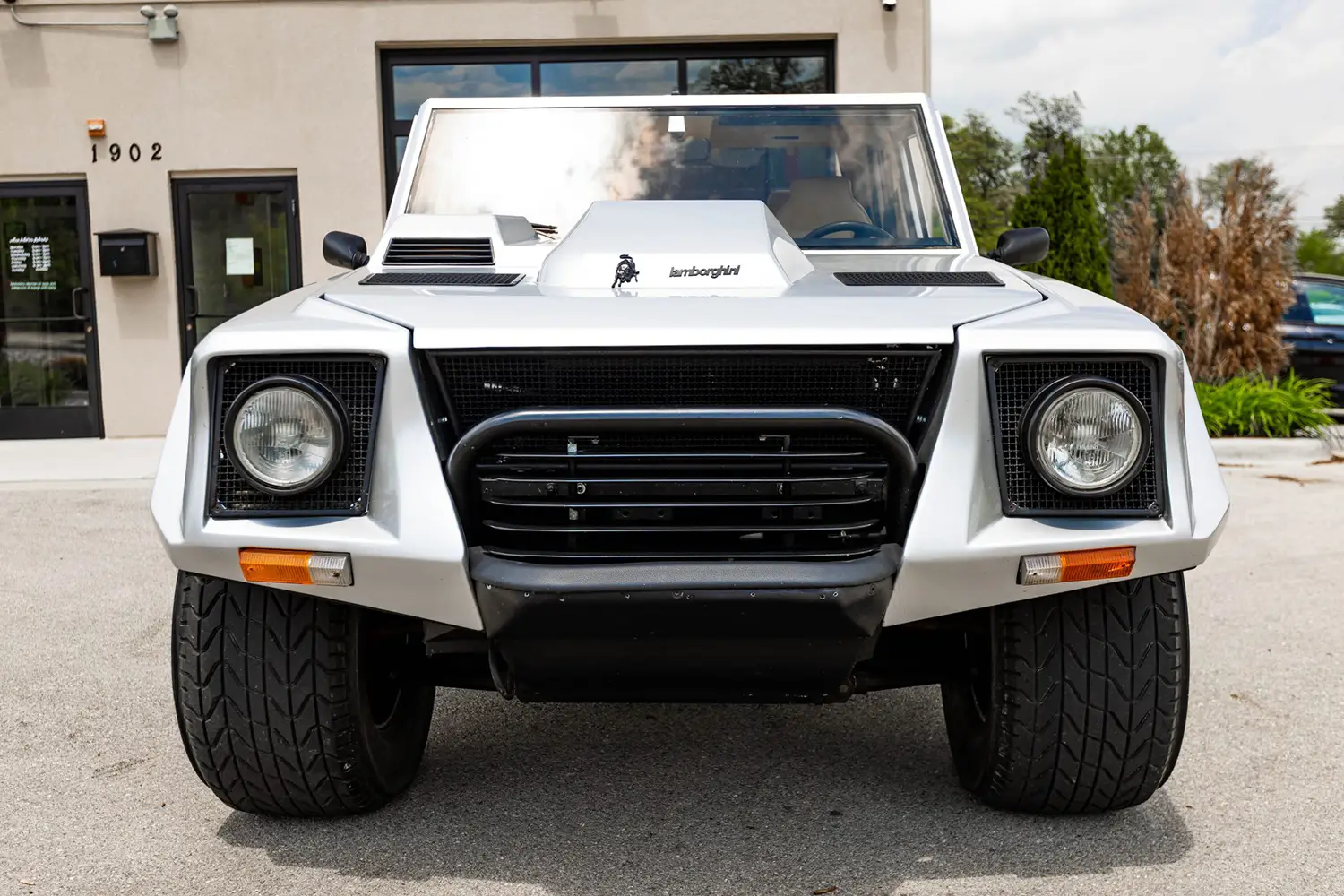 1987 Lamborghini LM002