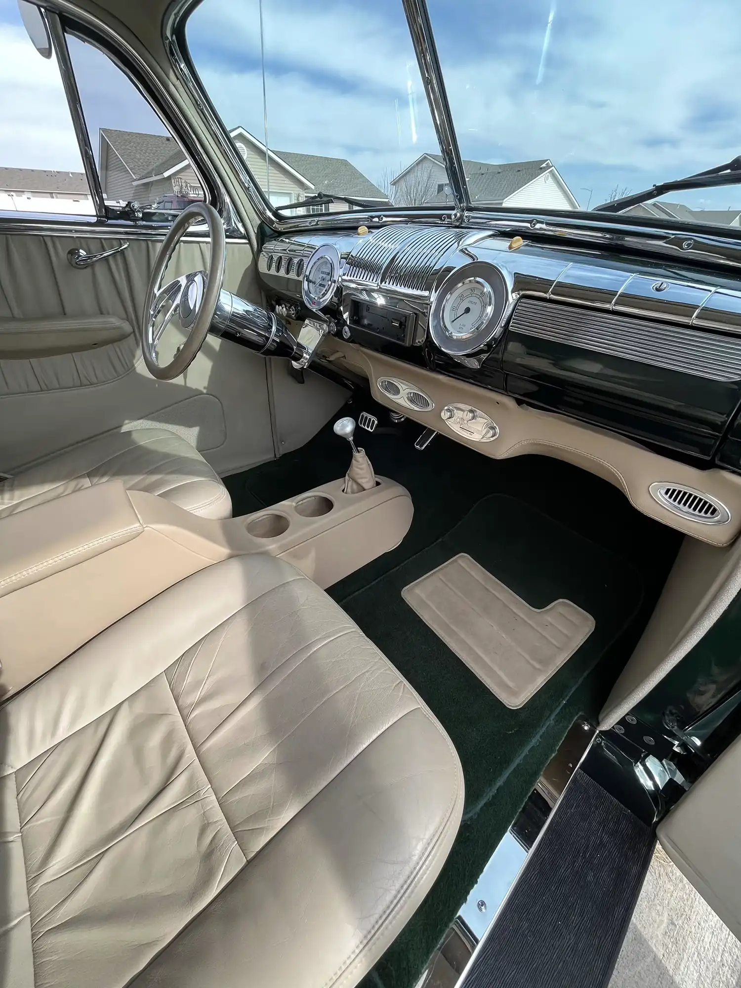 1942 Ford Super Deluxe Tudor Sedan