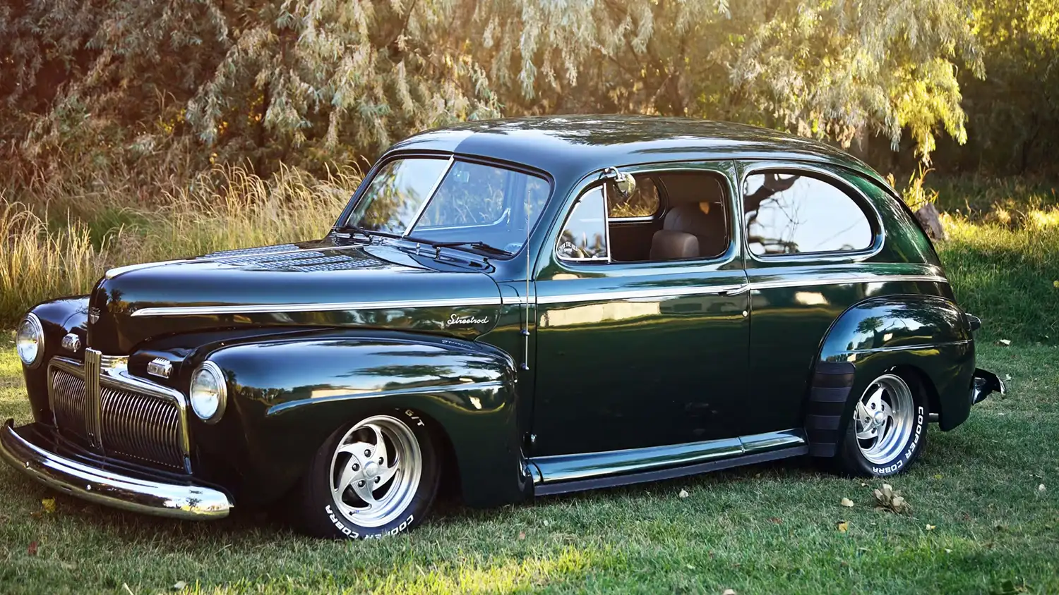 1942 Ford Super Deluxe Tudor Sedan