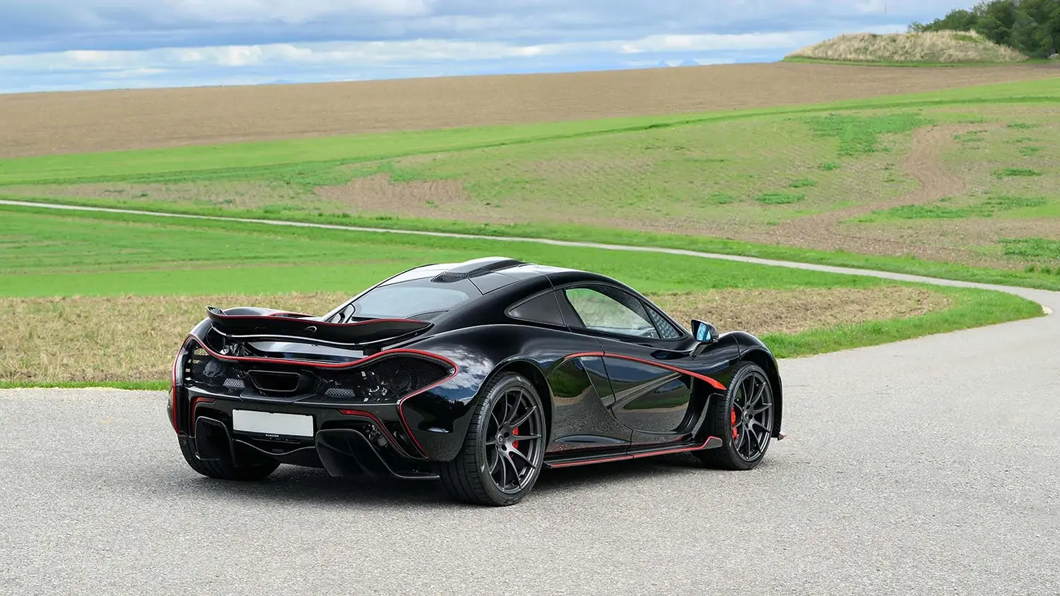 2014 McLaren P1