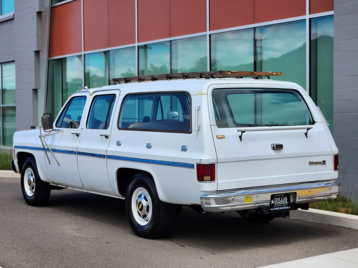 1977 Chevrolet C20 Suburban Custom Deluxe