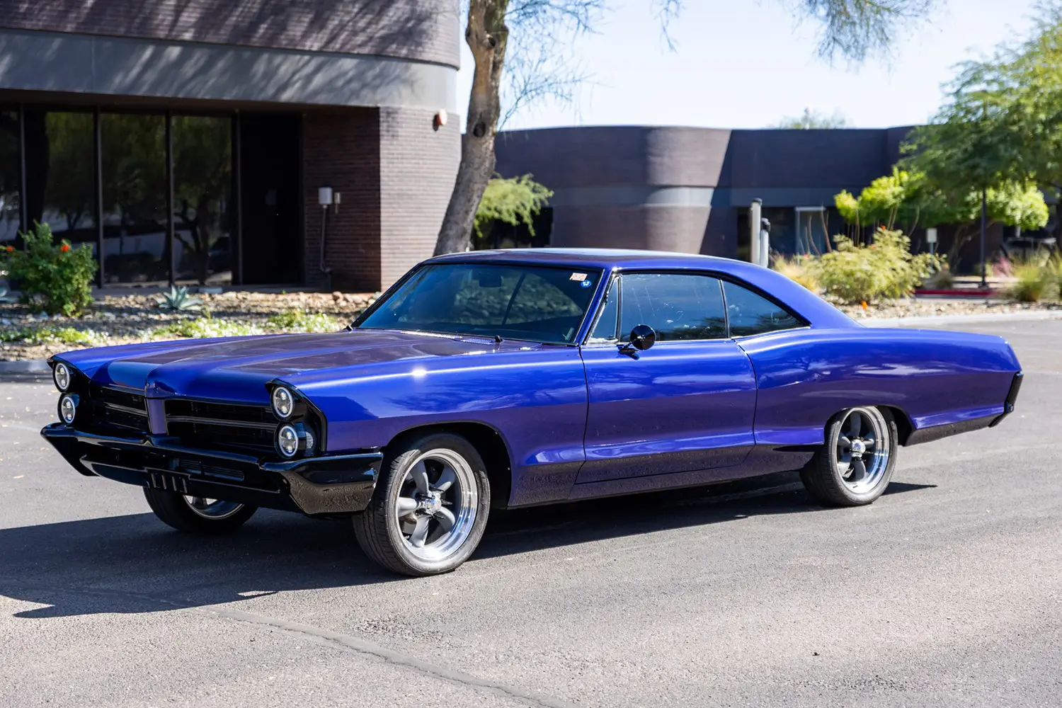 Modified 1965 Pontiac Bonneville Modified 1965 Pontiac Bonneville