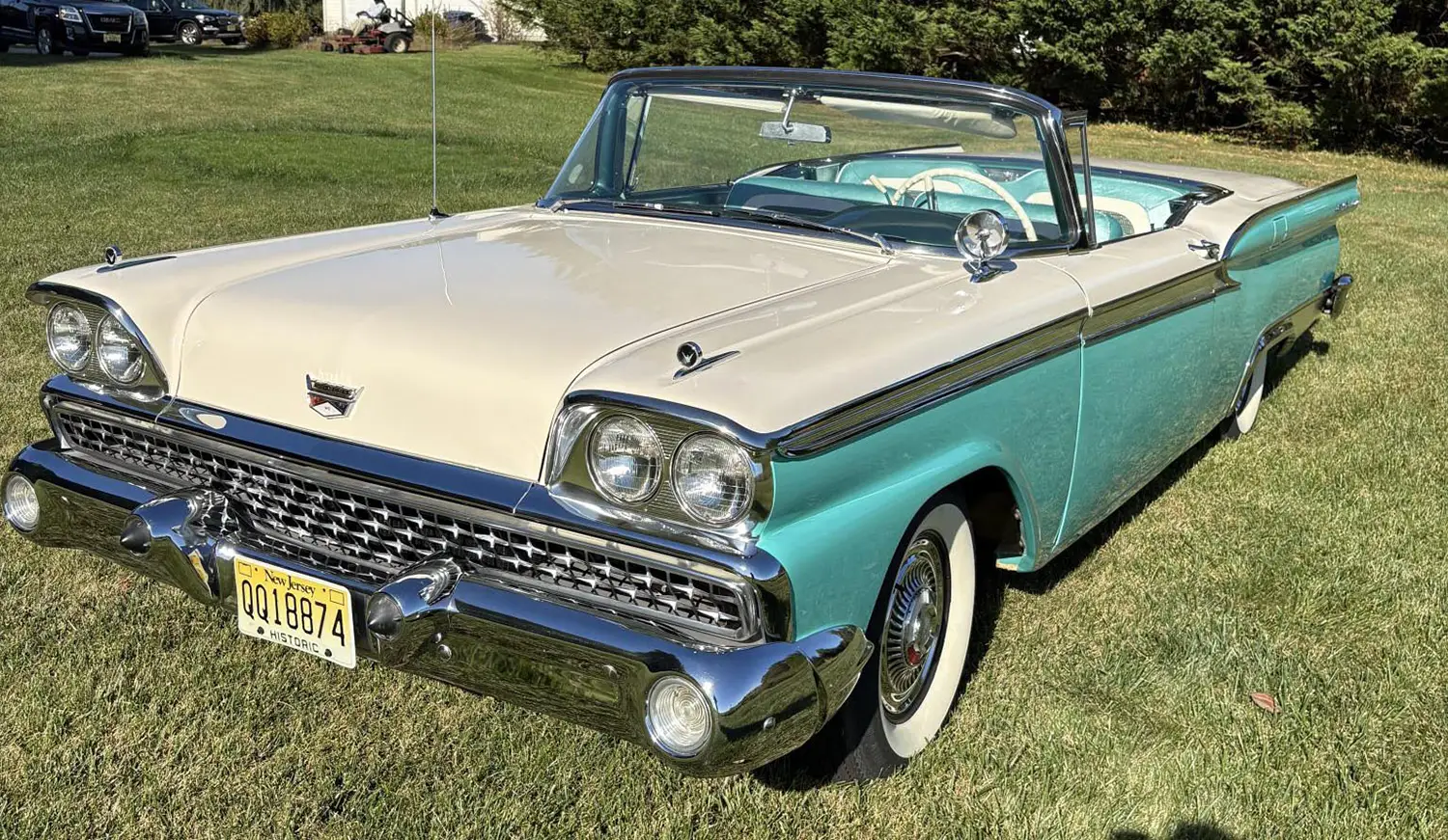 1959 Ford Fairlane 500 Skyliner