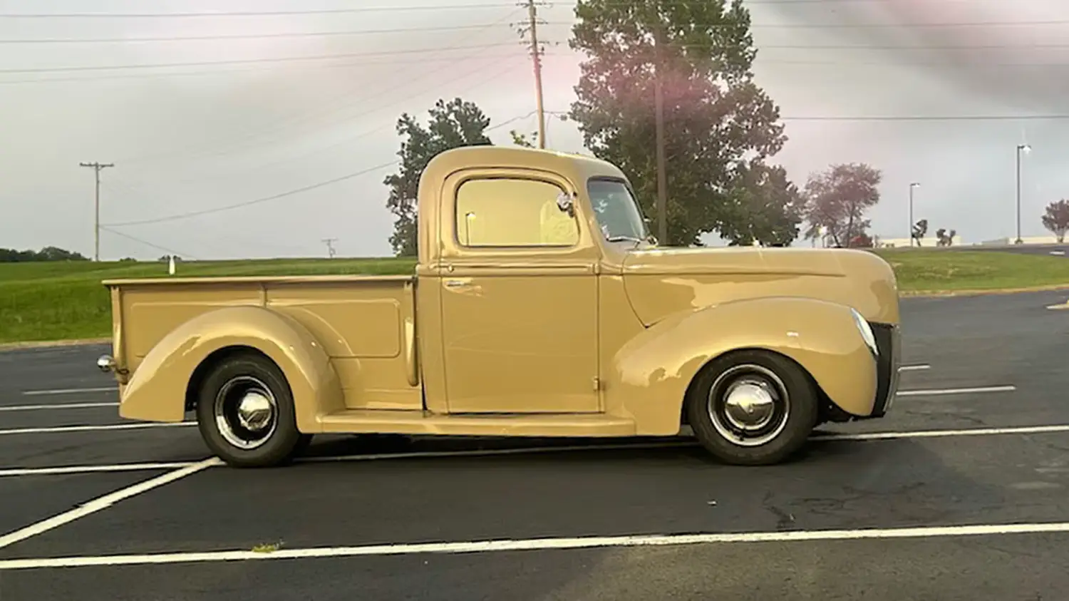 1940 Ford Custom Pickup