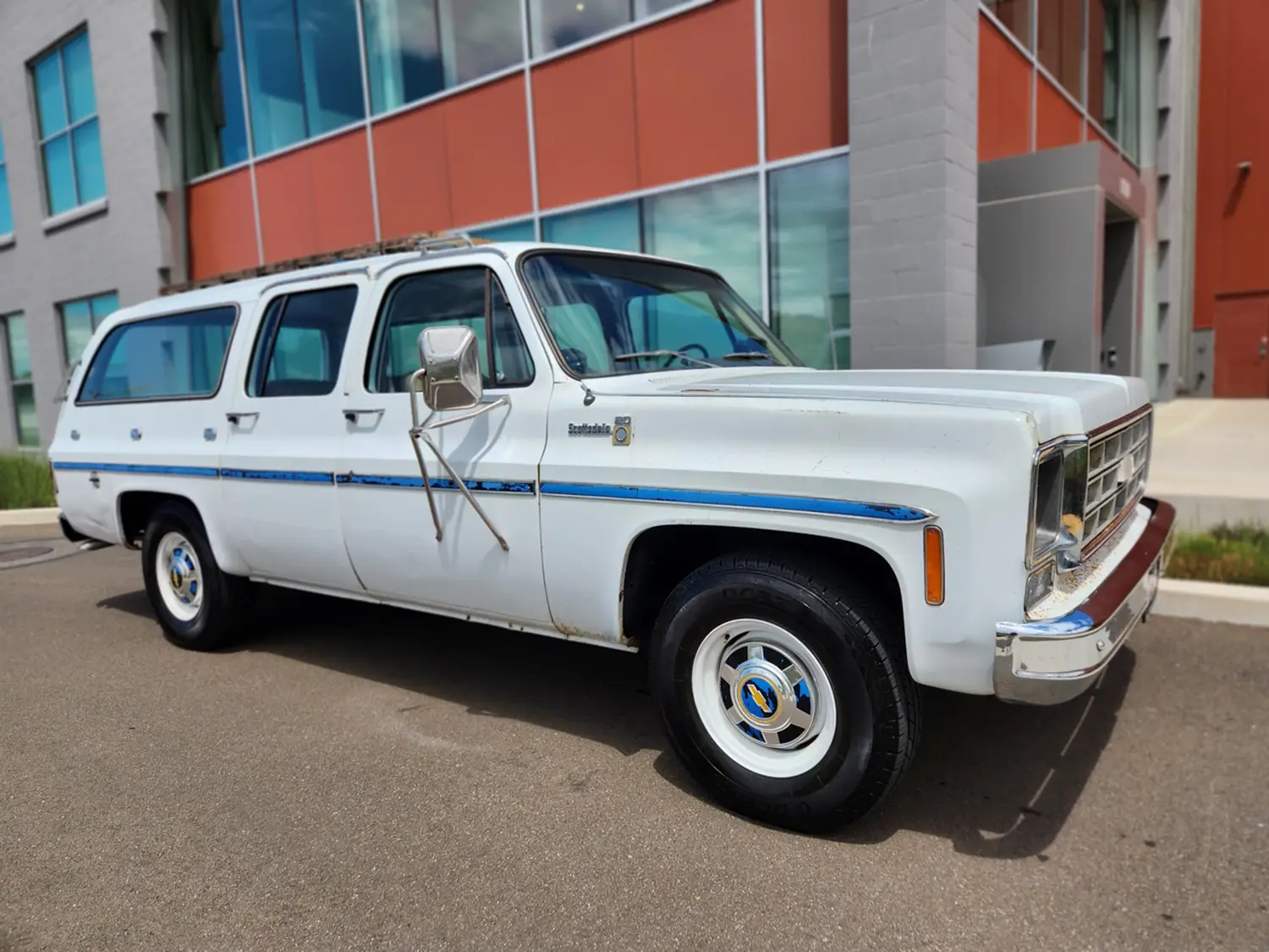 1977 Chevrolet C20 Suburban Custom Deluxe
