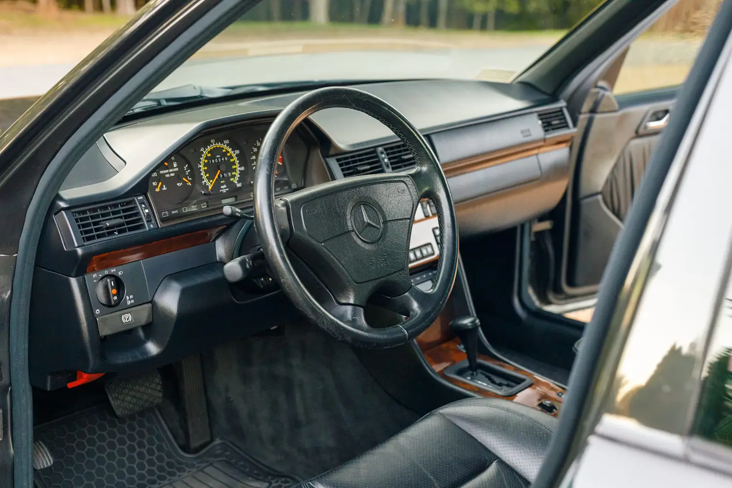 1994 Mercedes-Benz E500