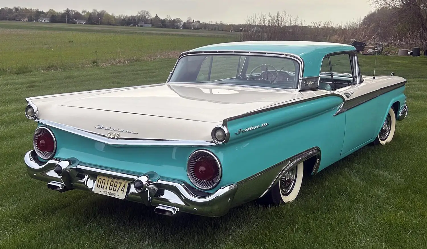 1959 Ford Fairlane 500 Skyliner