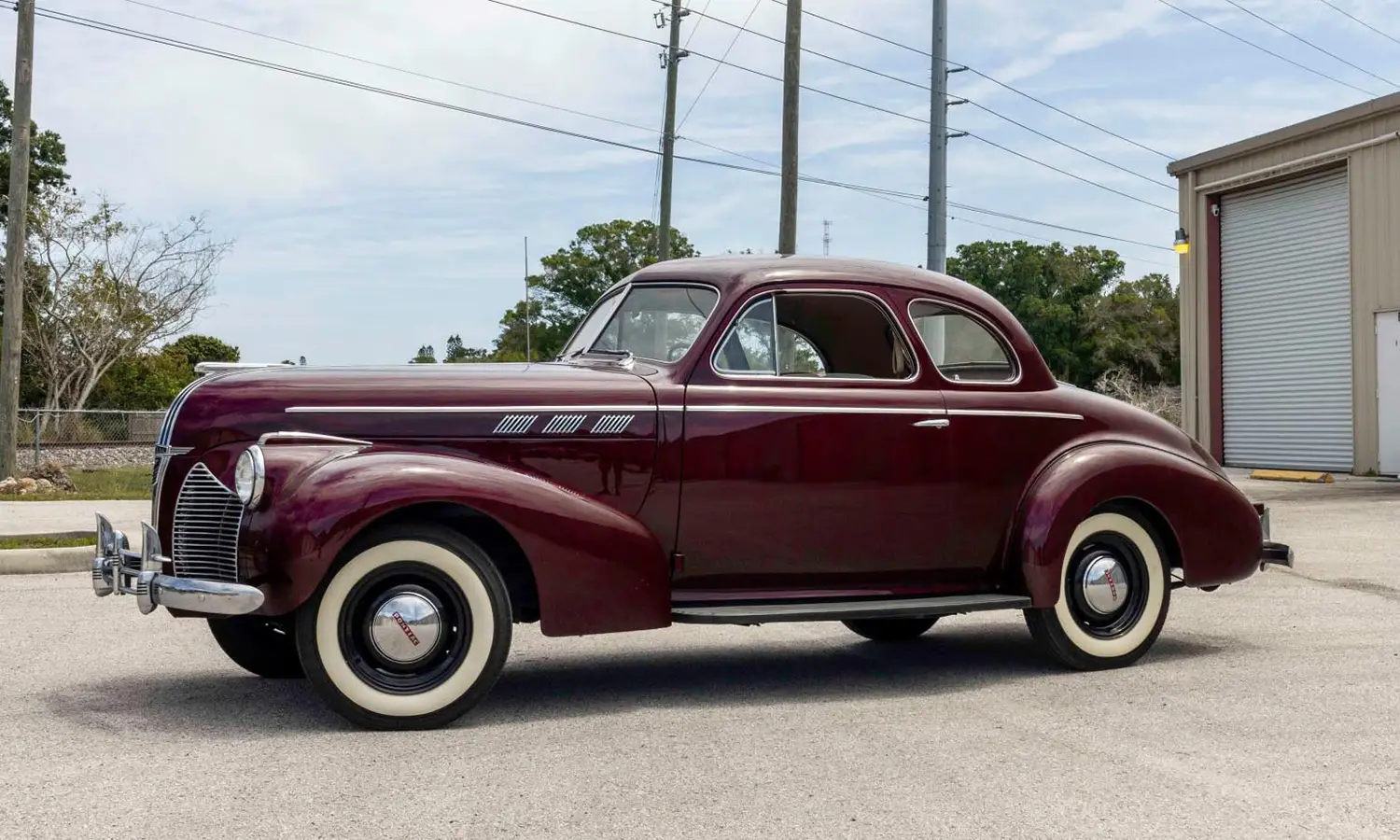 1940 Pontiac Special Sport Coupe