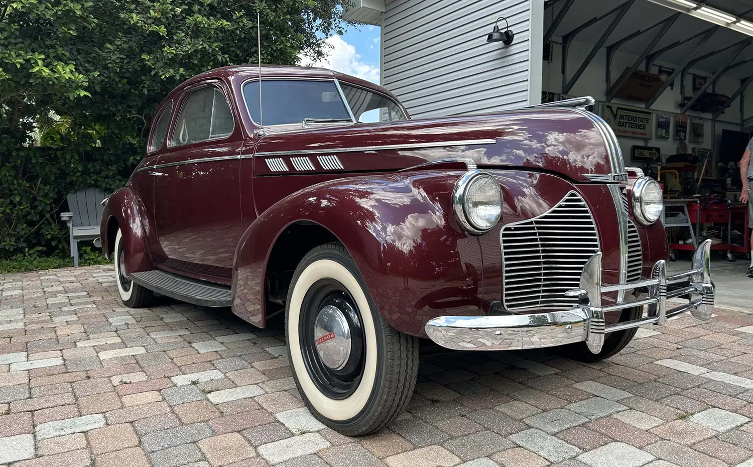 1940 Pontiac Special Sport Coupe