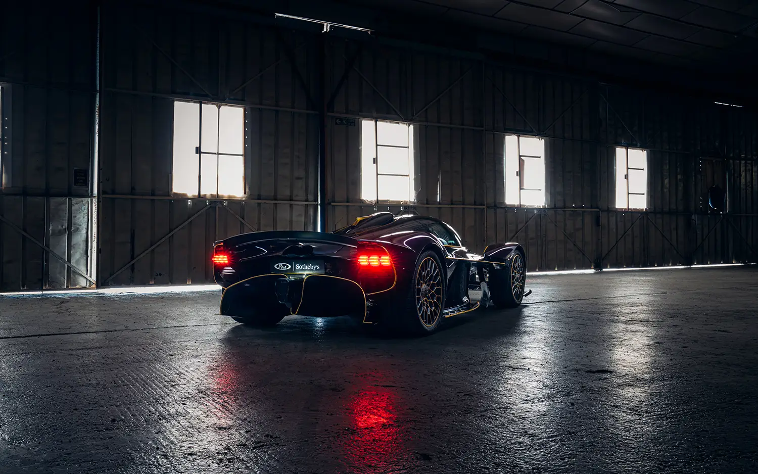2024 Aston Martin Valkyrie Coupé