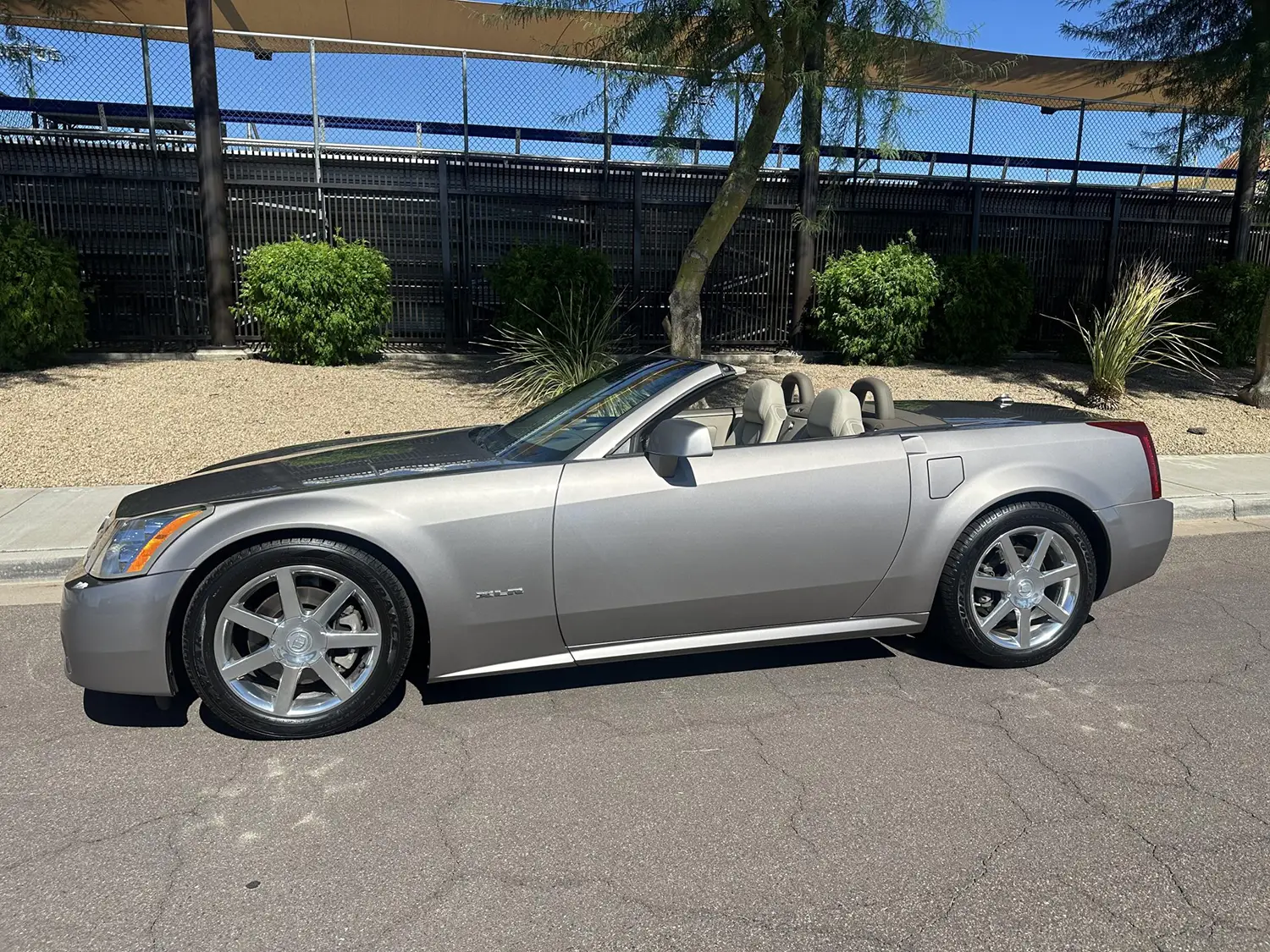 2005 Cadillac XLR