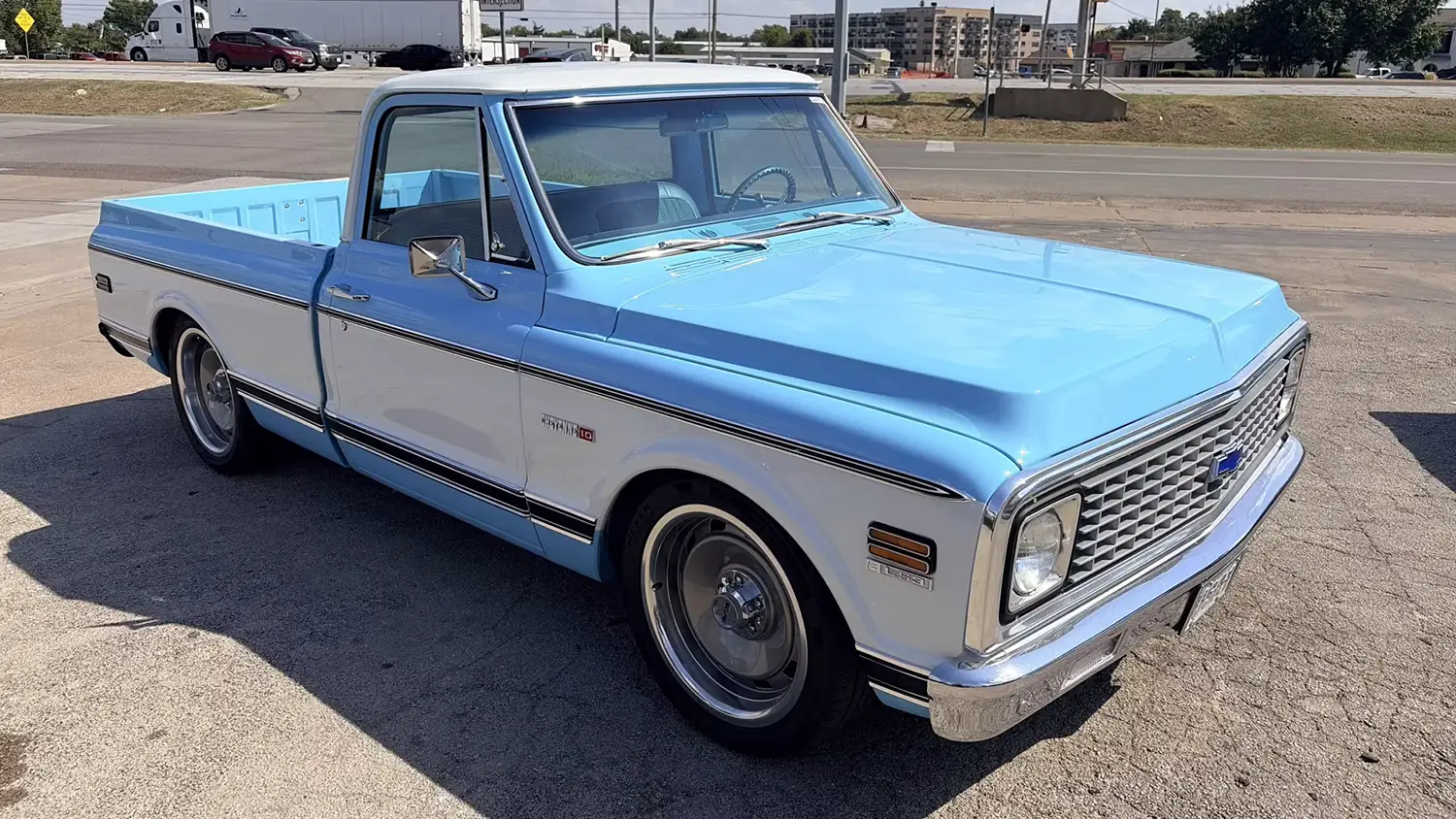 1972 Chevrolet C10 Custom Pickup
