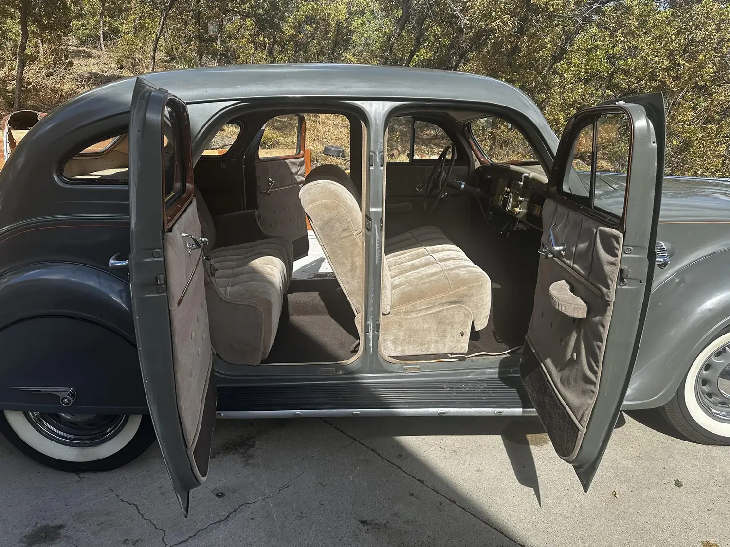 1936 DeSoto Airflow S-2 Sedan
