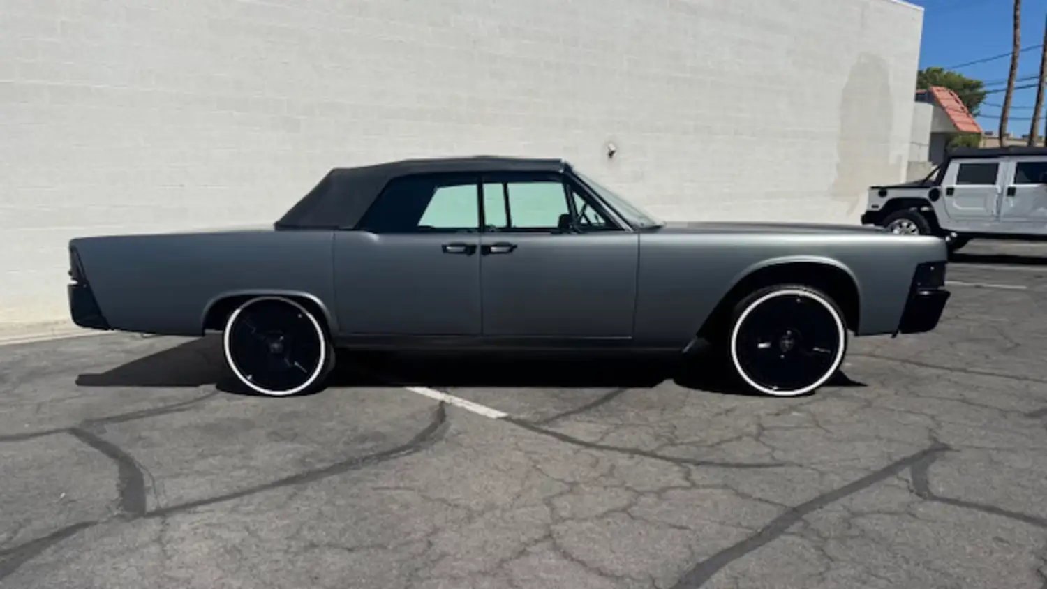 Custom 1965 Lincoln Continental Convertible