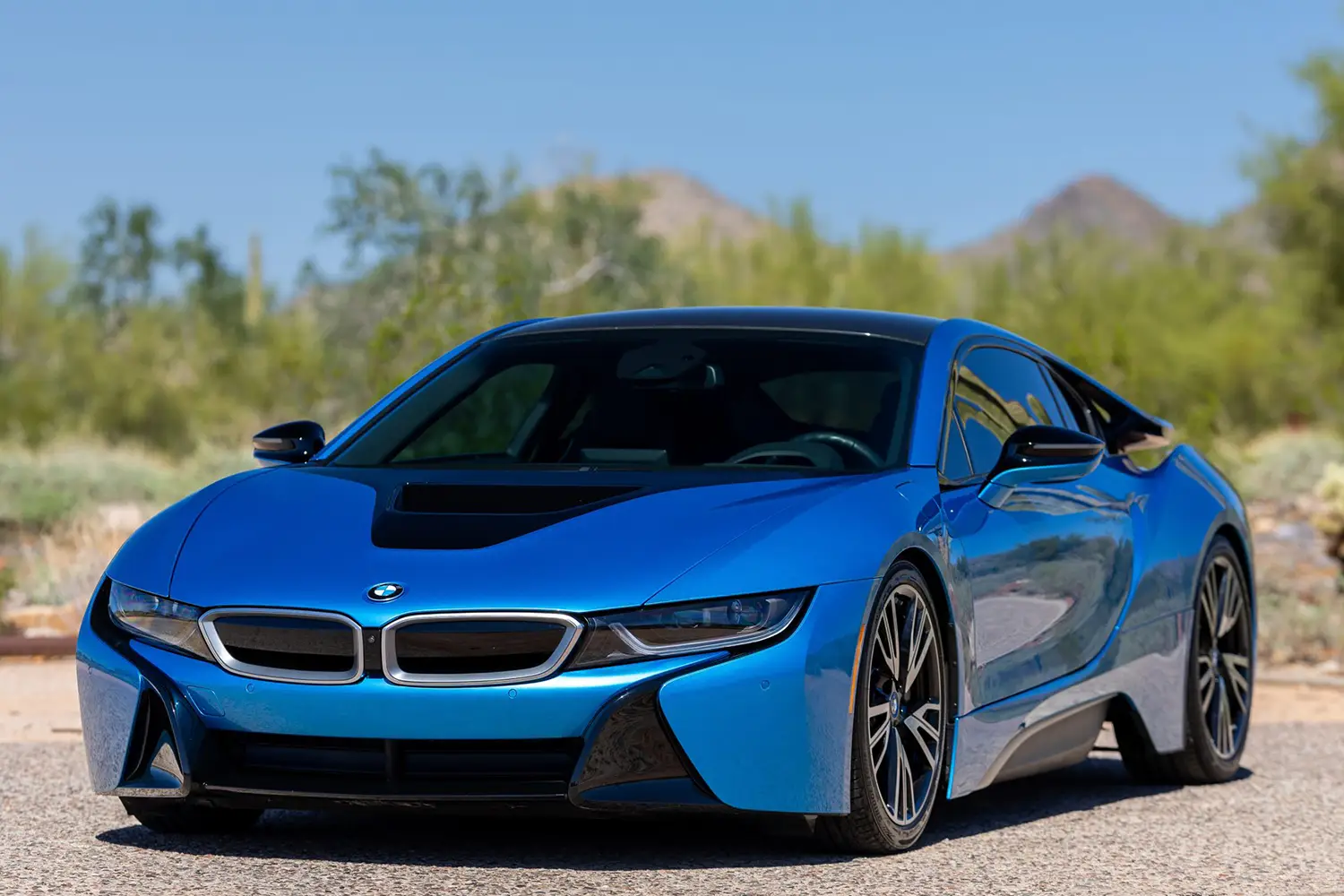 2016 BMW i8