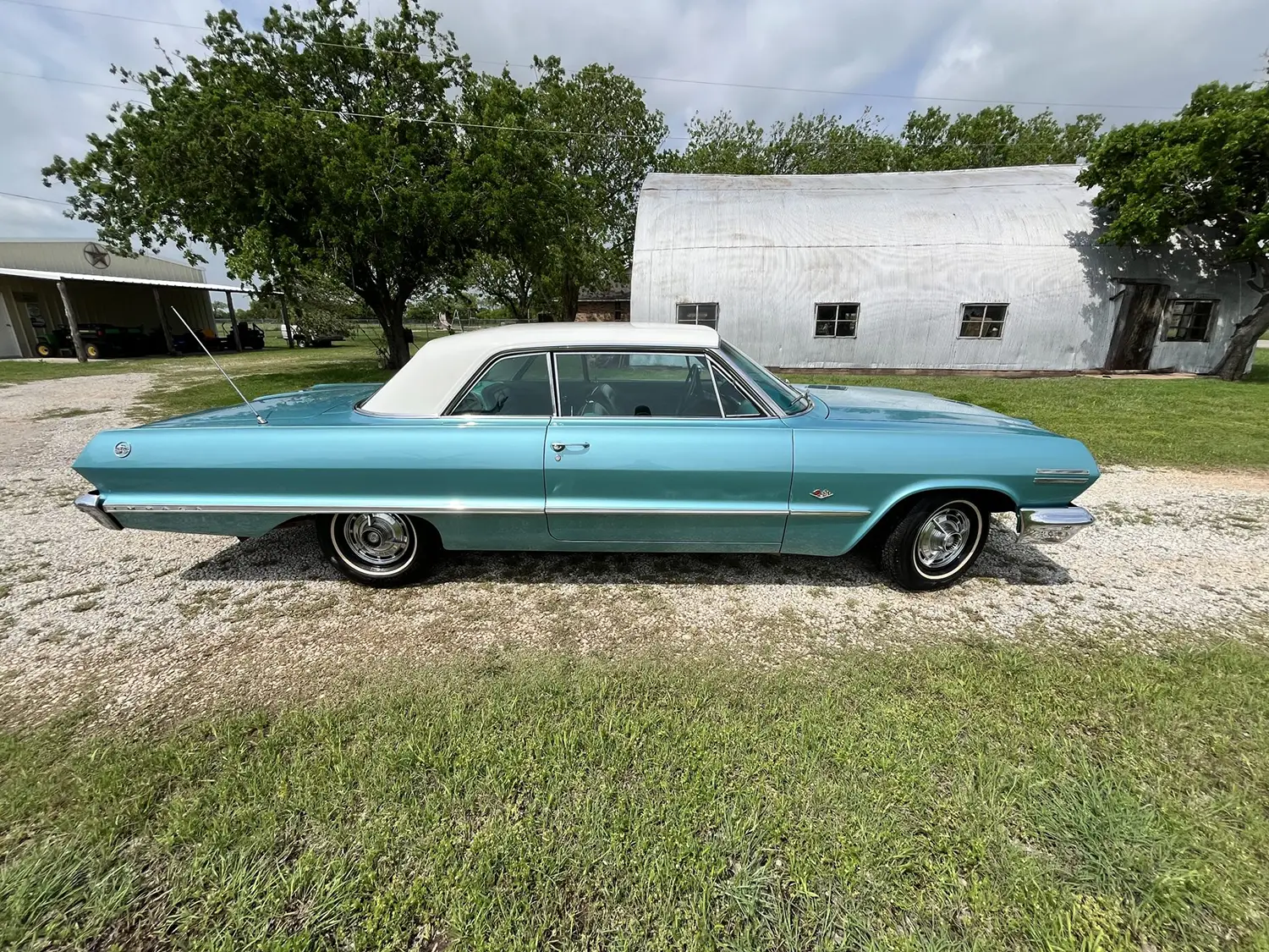 1963 Chevrolet Impala SS Sport Coupe 1963 Chevrolet Impala SS Sport Coupe