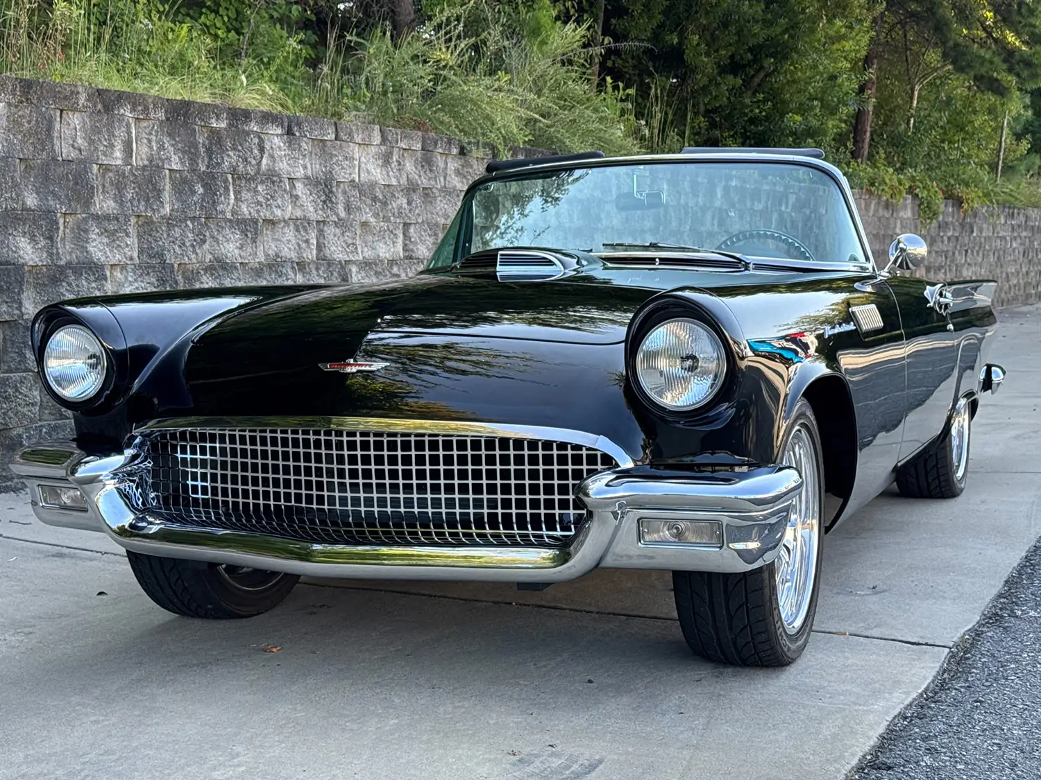 Coyote-powered 1957 Ford Thunderbird