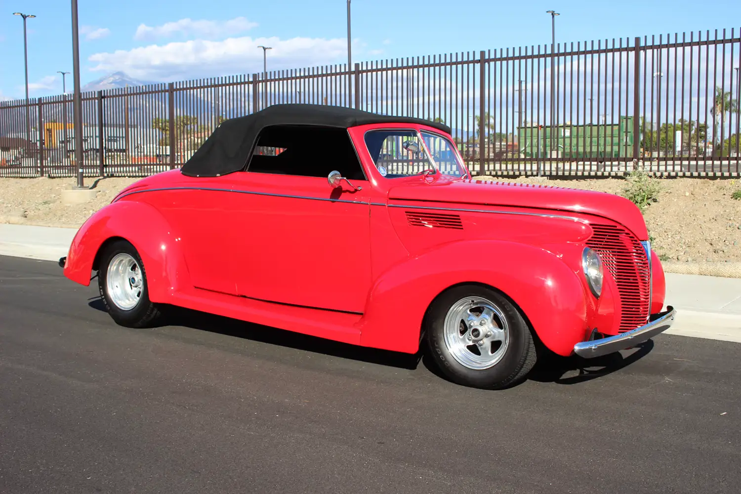 1939 Ford Super Deluxe Convertible