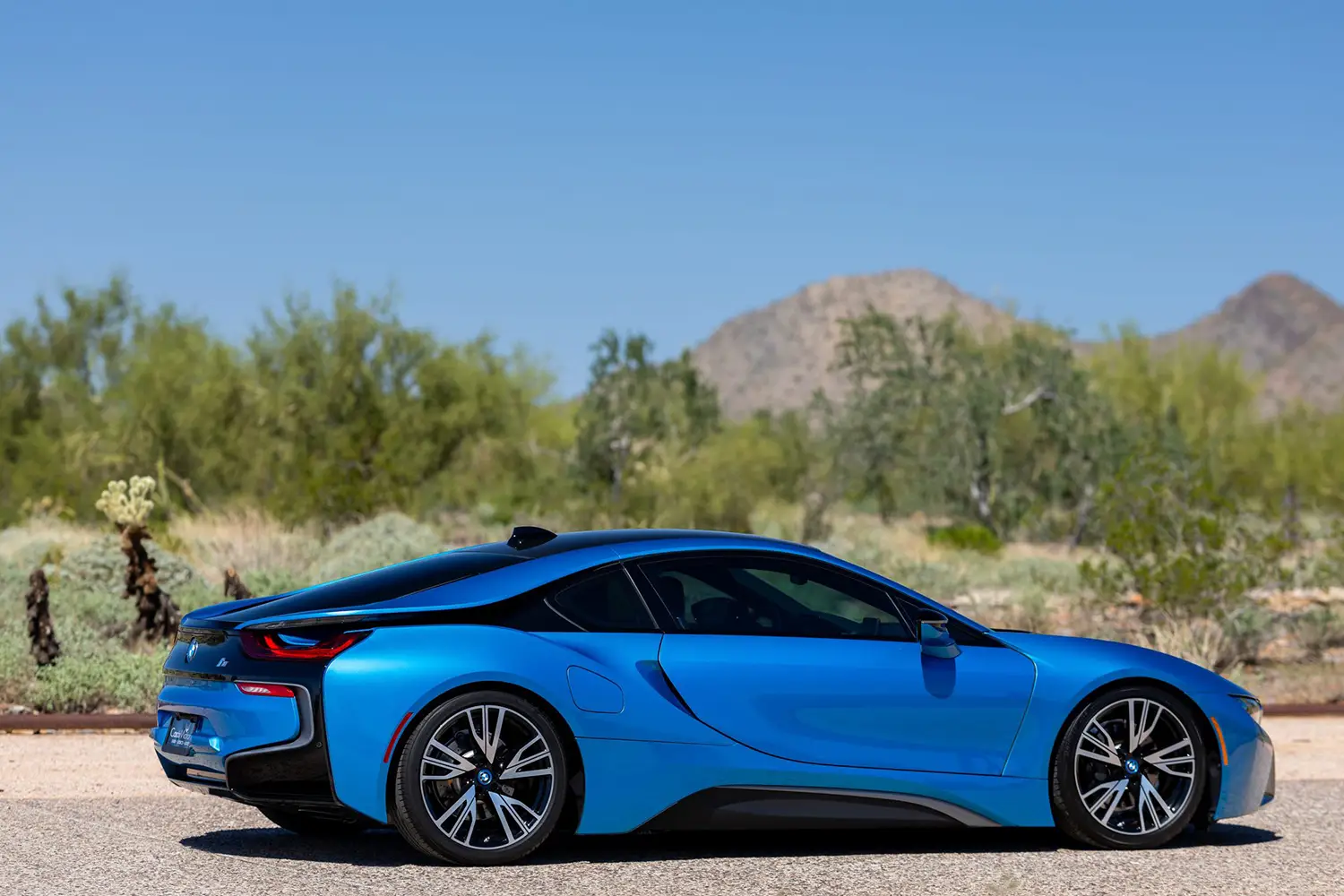 2016 BMW i8