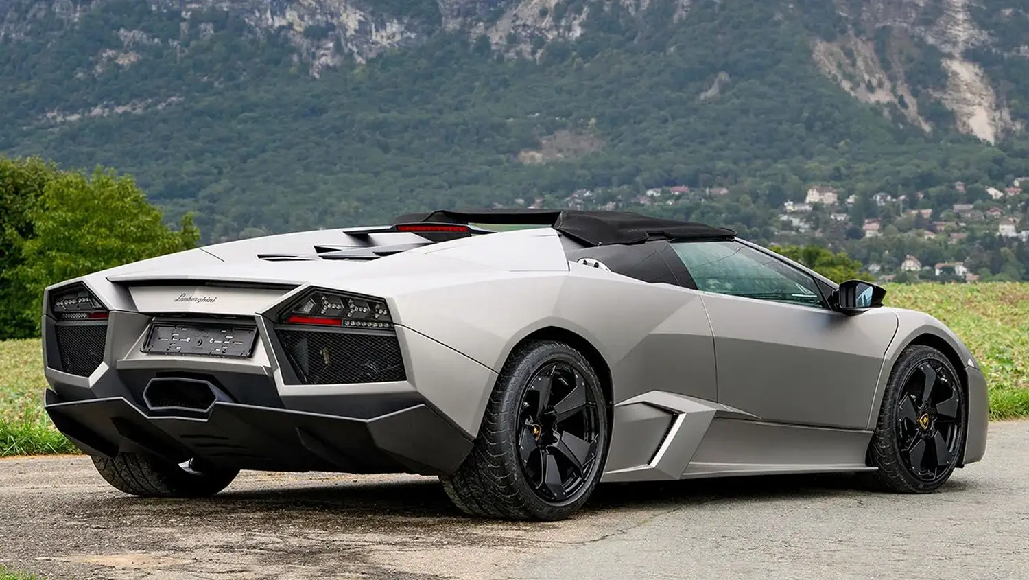 2010 Lamborghini Reventón Roadster