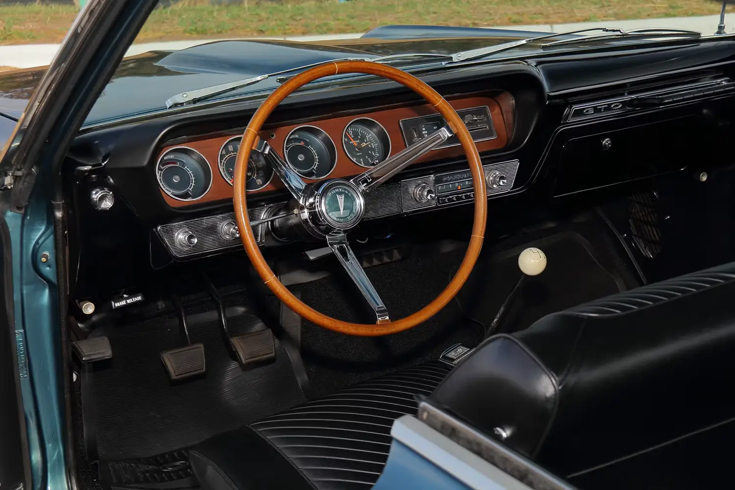 1965 Pontiac GTO Tri-Power 1965 Pontiac GTO Tri-Power