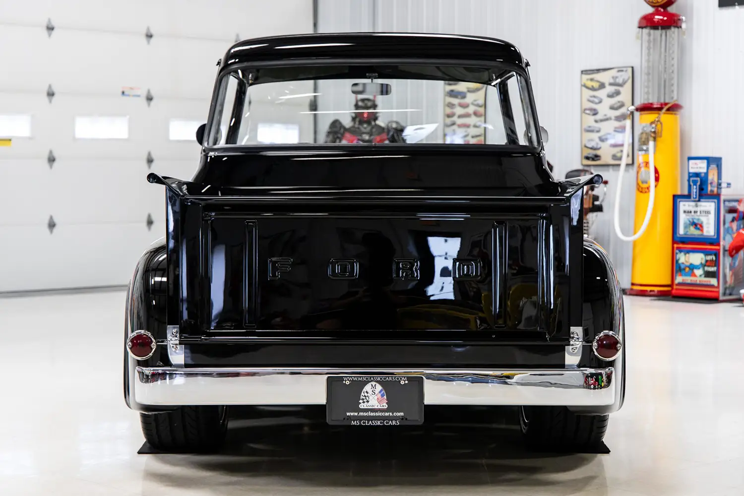 modified 1956 Ford F-100