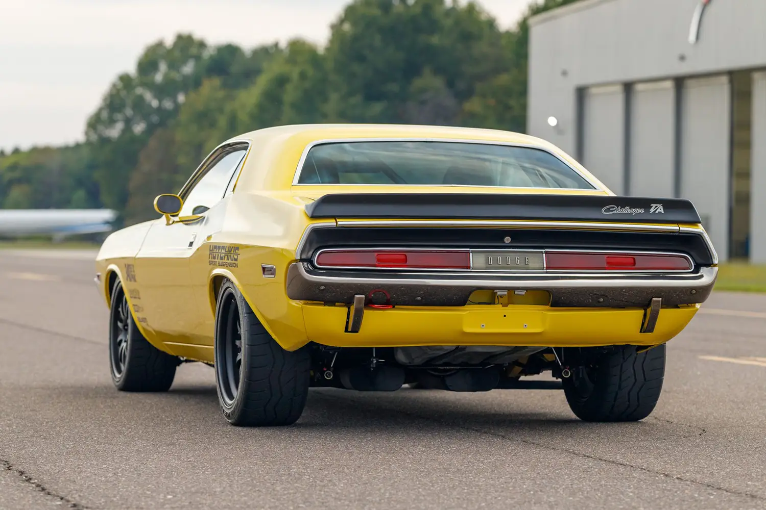 Hotchkis 1970 Dodge Challenger E-Max