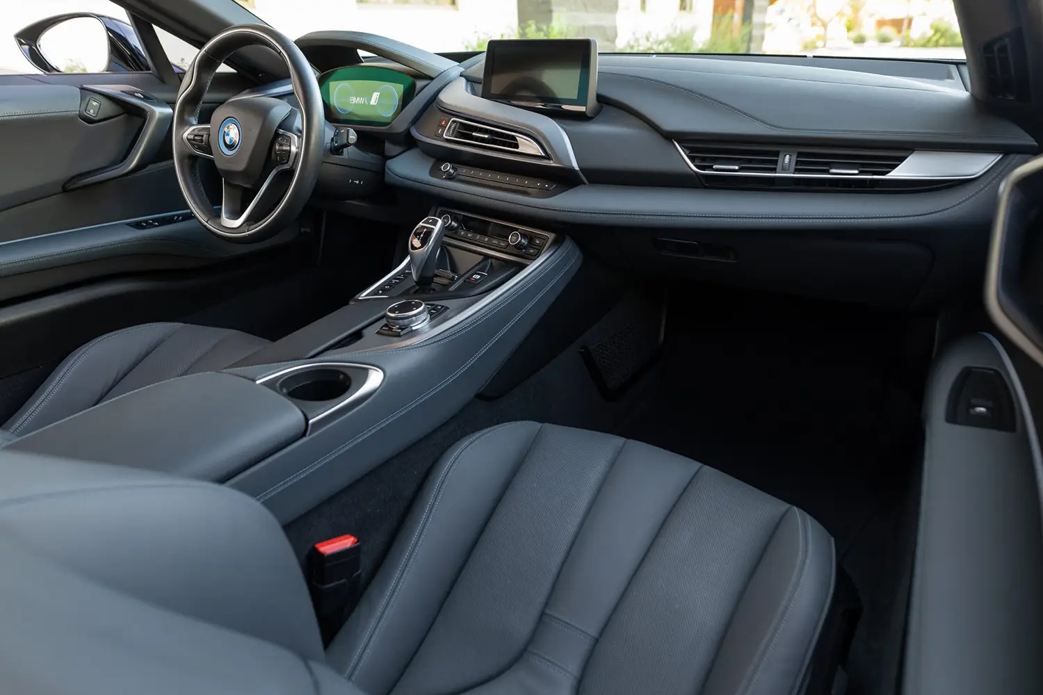 2016 BMW i8