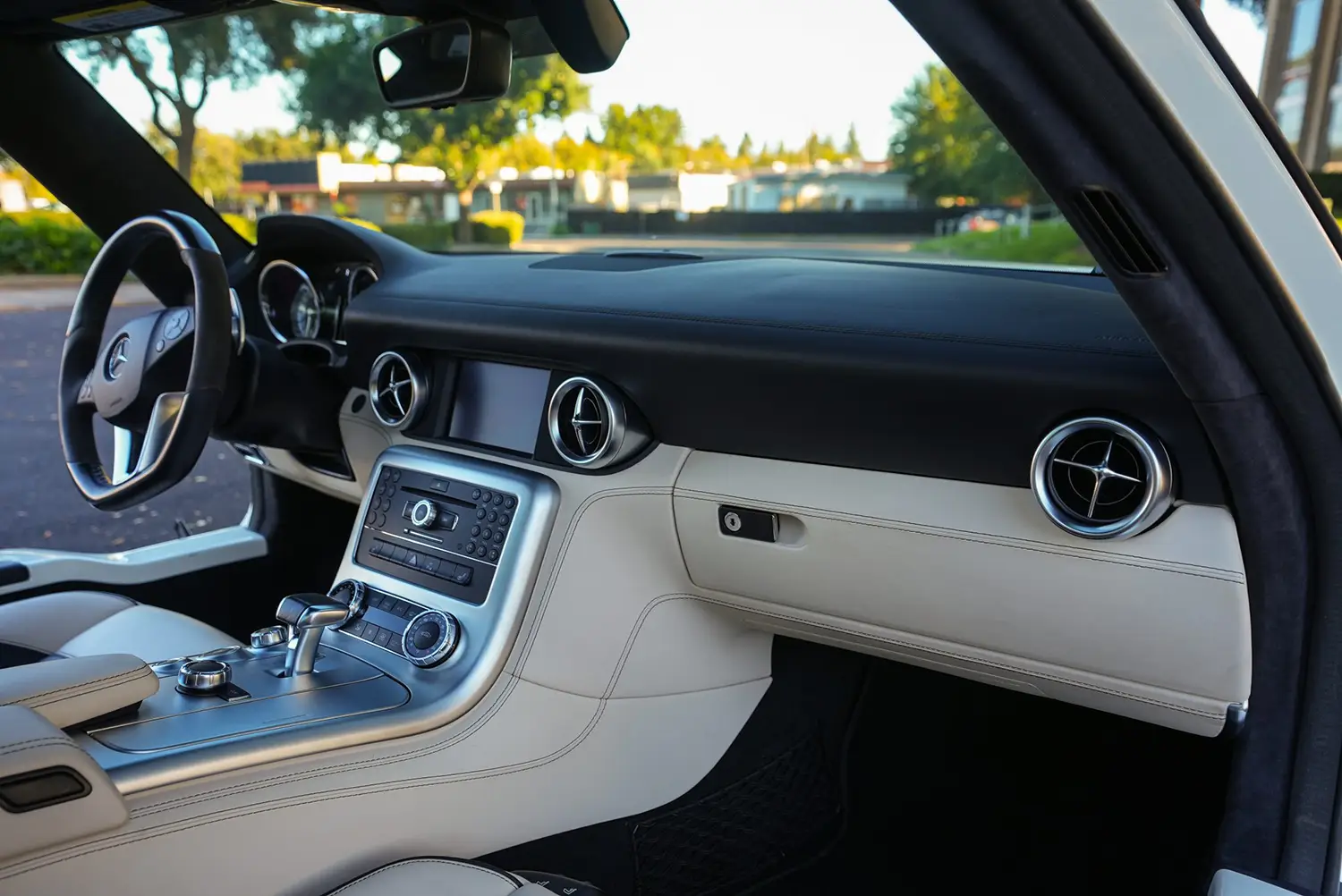 2011 Mercedes-Benz SLS AMG