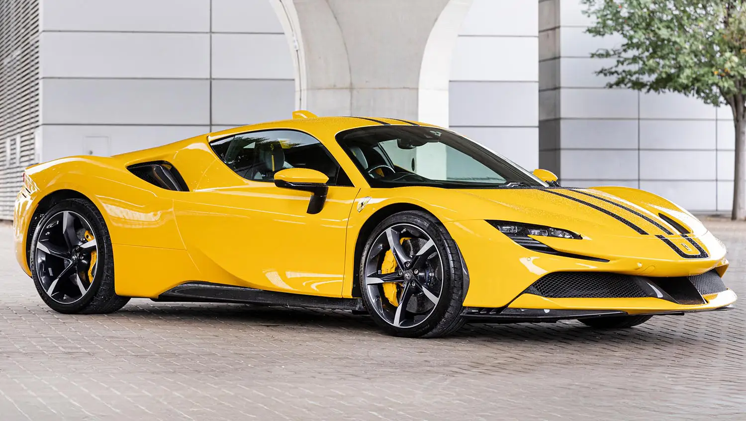 2021 Ferrari SF90 Stradale 2021 Ferrari SF90 Stradale