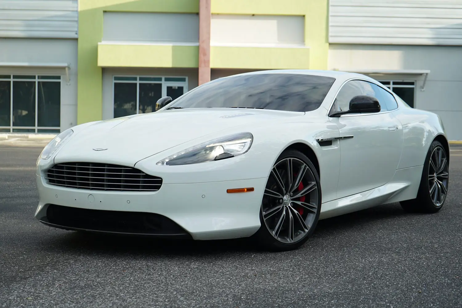 2014 Aston Martin DB9 2014 Aston Martin DB9